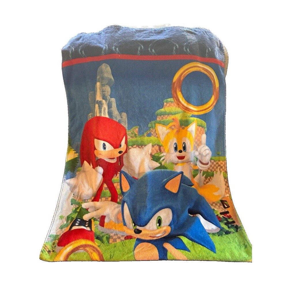 Sonic the Hedgehog Sonic, Tails, Knuckles Graphic Print Multicolor Beach Towel